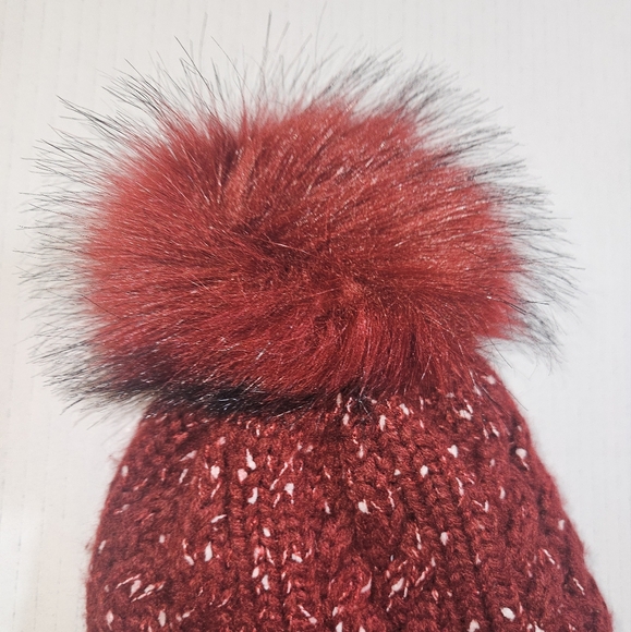 💌 LCZTN Pom Pom Hat Slouchy Cable Knit Tobogan Ski Hat Burgundy - Picture 8 of 10